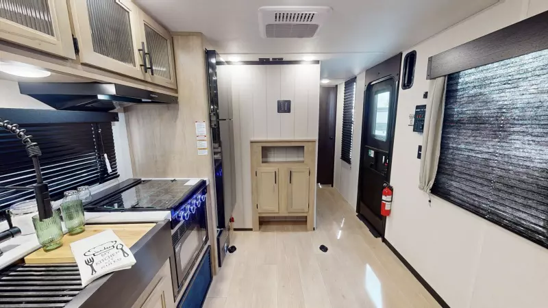 25RRT Floorplan Main Room